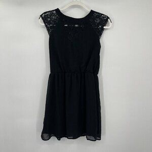 June & Ivy Francescas Womens Dress Small Black Lace Crochet Sleeveless Classic